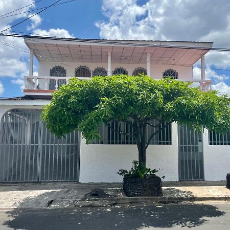 Casa Robles - Room Close To Airport #2 Managua Extérieur photo